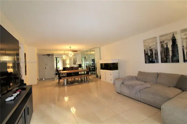 2500 Parkview Drive #315, Hallandale Beach, FL 33009