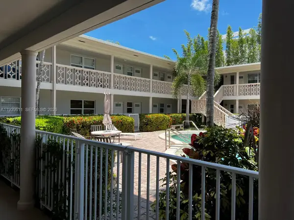 2701 NE 1st Street #203, Pompano Beach, FL 33062
