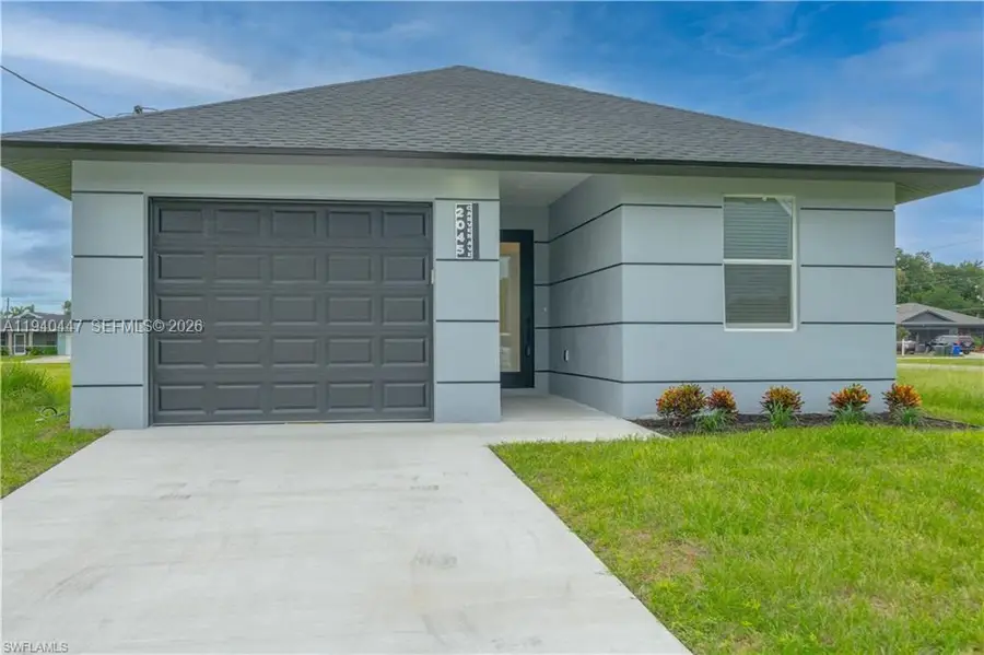 2045 Carver Avenue, Fort Myers, FL 33916 - #2