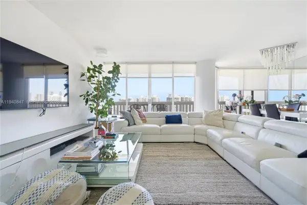 1000 W Island Boulevard #2806, Aventura, FL 33160