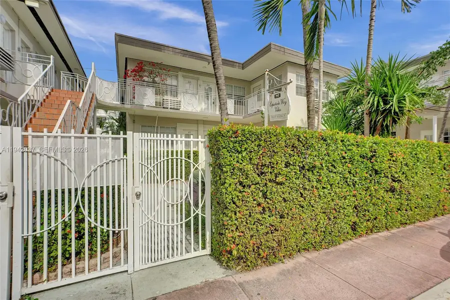 717 Espanola Way #205, Miami Beach, FL 33139 - #2
