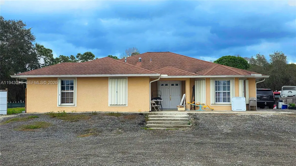 355 N Lindero Street, Clewiston, FL 33440 - #1
