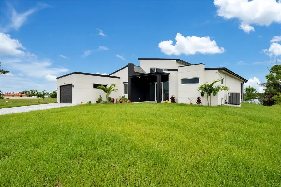 4009 W Jacaranda Parkway, Cape Coral, FL 33993 - #3