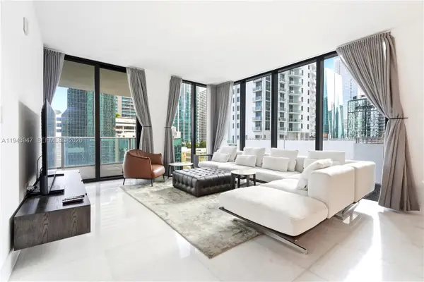 1010 Brickell Avenue #1405, Miami, FL 33131