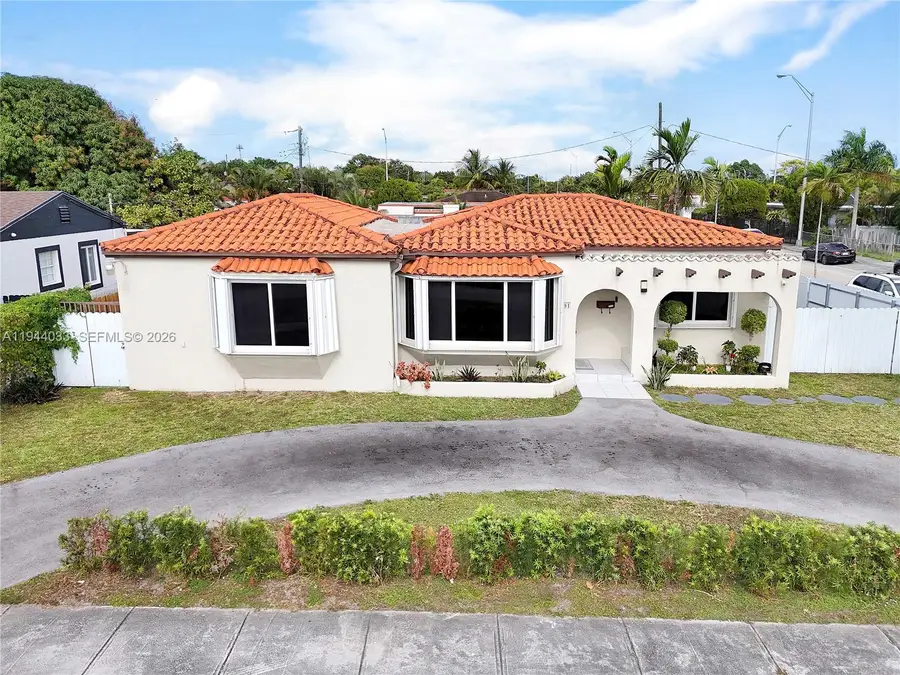 591 SE 5th Street, Hialeah, FL 33010 - #2