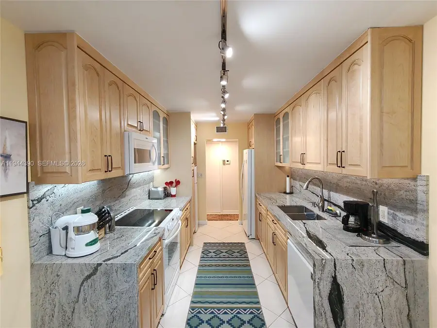 2751 S Ocean Drive #1106S, Hollywood, FL 33019 - #2