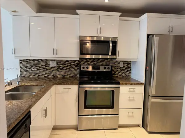 1831 Sabal Palm Drive #403, Davie, FL 33324