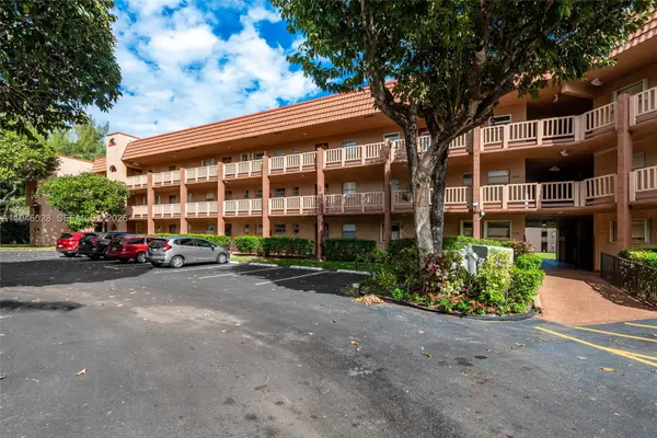 9881 NW Sunrise Lakes Boulevard #106, Sunrise, FL 33322