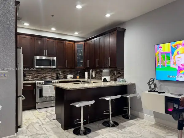 4301 SW 160th Avenue #215, Miramar, FL 33027