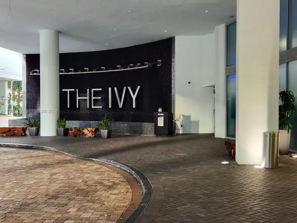 90 SW 3rd Street #3706, Miami, FL 33130