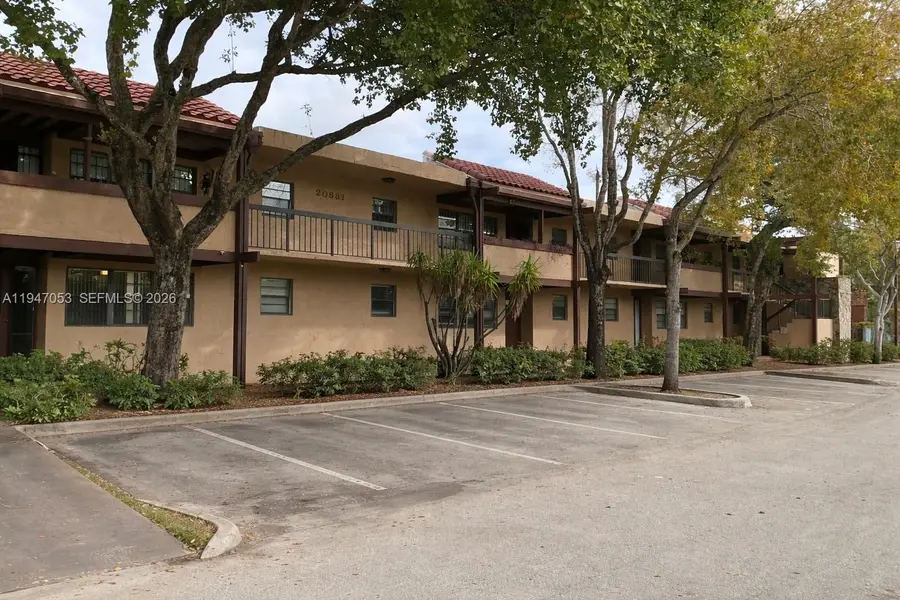 20851 San Simeon Way #202, Miami, FL 33179 - #2
