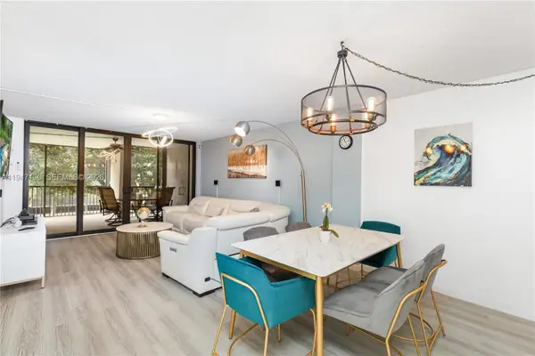 2800 N 46th Avenue #A307, Hollywood, FL 33021