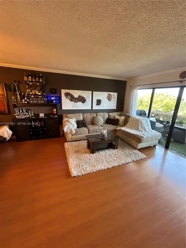 800 NE 195th Street #409, Miami, FL 33179