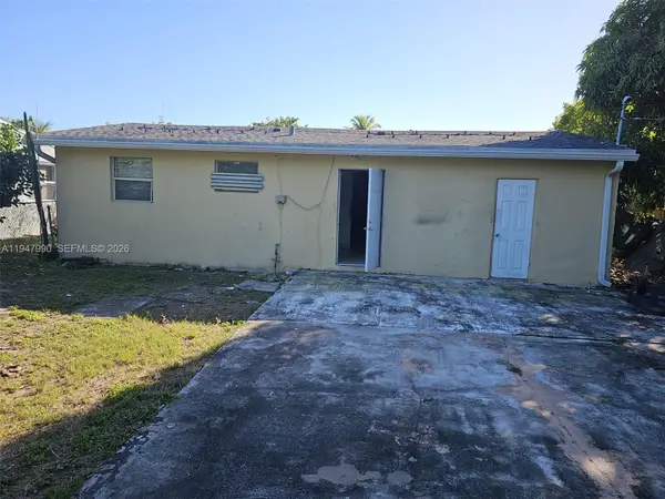 2243 Mayo Street, Hollywood, FL 33020