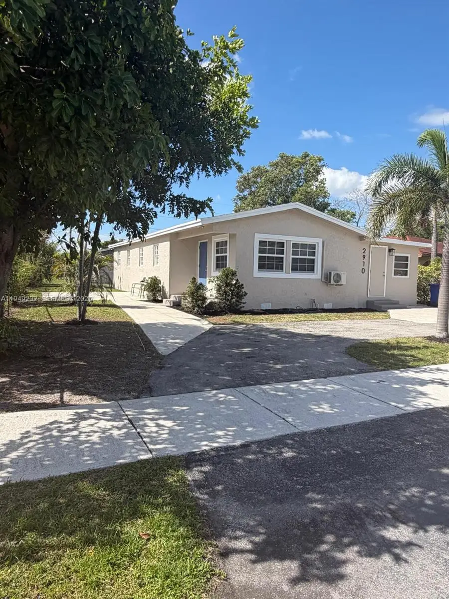 2910 NW 25th Street, Fort Lauderdale, FL 33311 - #2