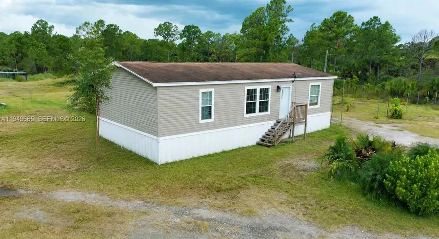 612 Hunting Club Avenue, Clewiston, FL 33440 - #3