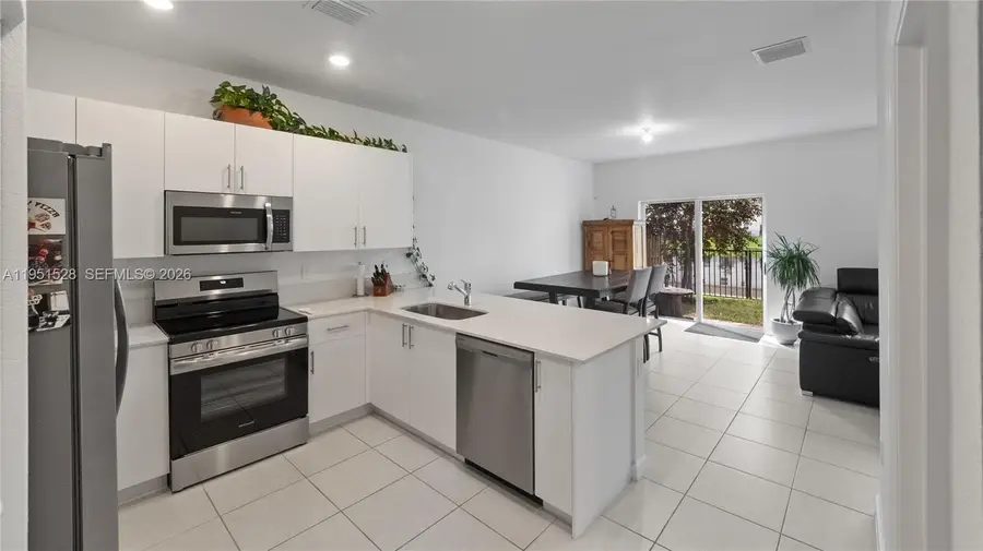 5544 NW 27th Place, Lauderhill, FL 33313 - #3