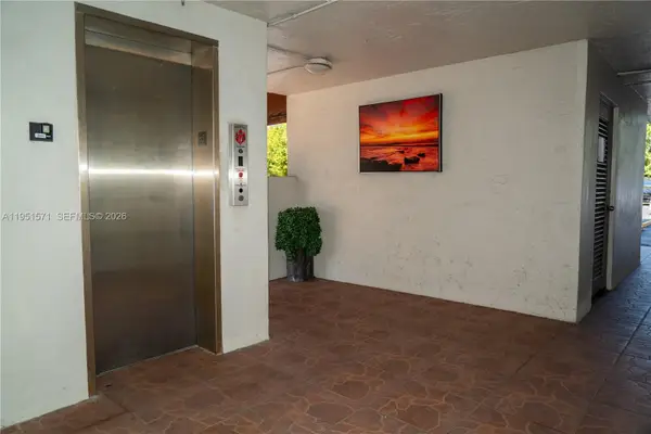 854 NW 87th Avenue #405, Miami, FL 33172