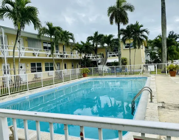 Address Withheld By Seller, North Miami, FL 33181