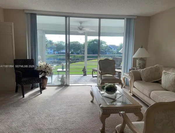 821 Cypress Boulevard #312, Pompano Beach, FL 33069