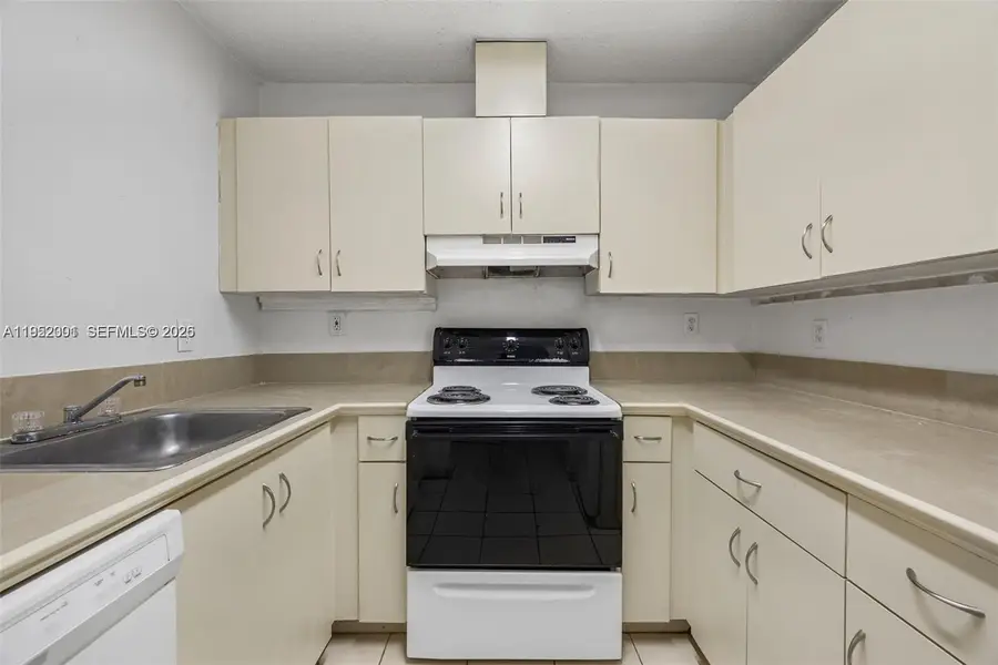 8421 SW 209th Street #8421, Cutler Bay, FL 33189 - #3
