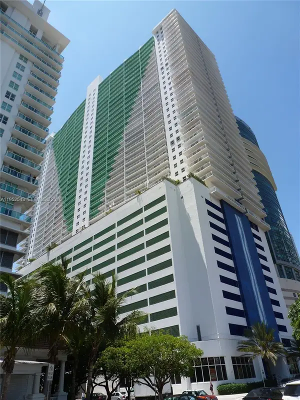 1200 Brickell Bay Drive #1712, Miami, FL 33131