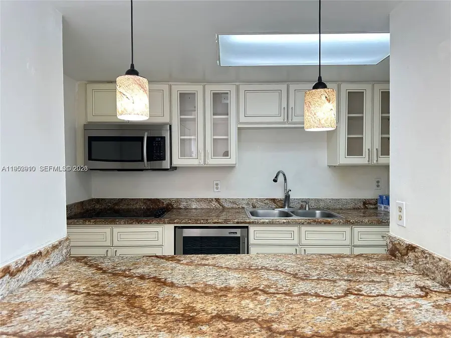 802 NW 87th Avenue #315, Miami, FL 33172 - #3