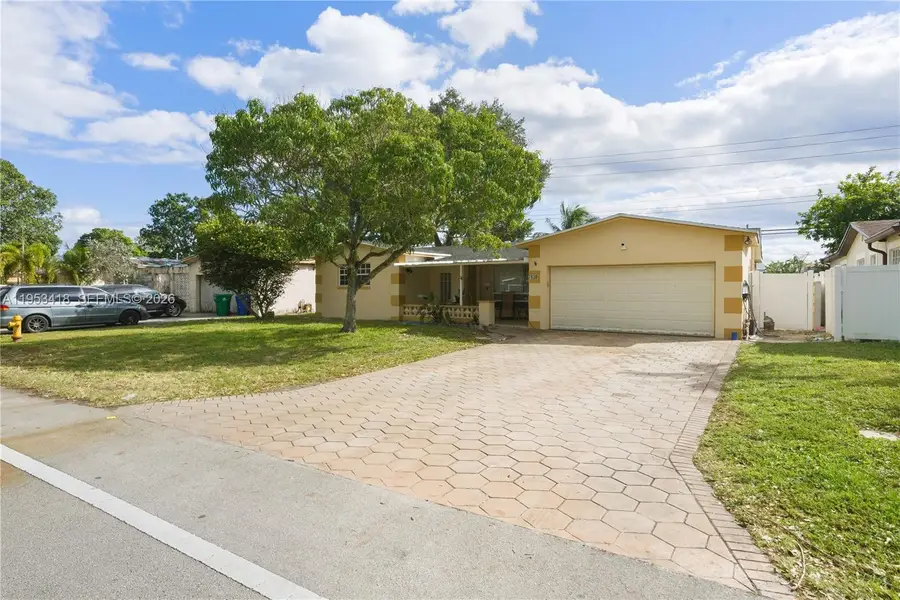 7630 Embassy Boulevard, Miramar, FL 33023 - #2