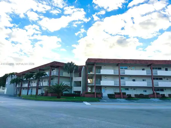 411 S Hollybrook Drive #305, Pembroke Pines, FL 33025