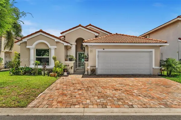 3388 SW 49th Street, Hollywood, FL 33312