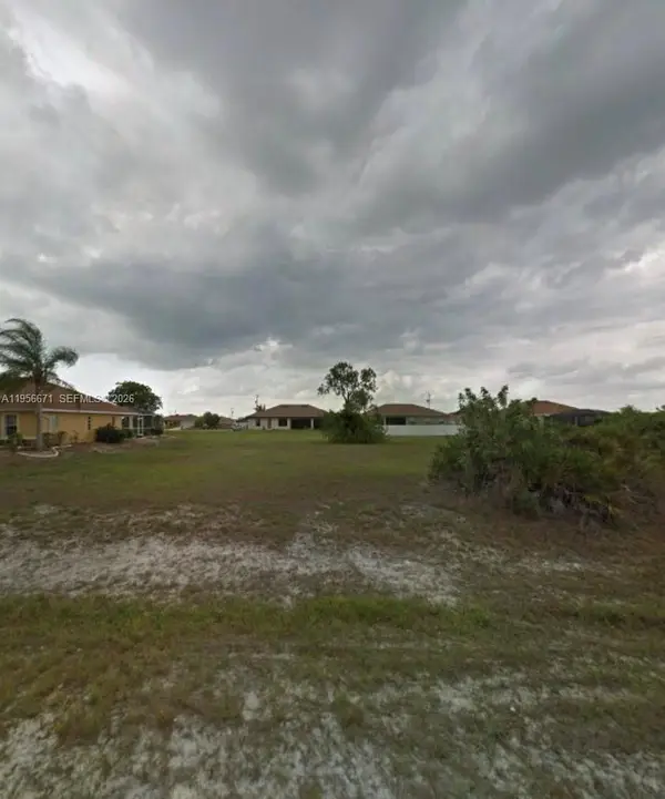2223 Embers W Parkway, Cape Coral, FL 33993