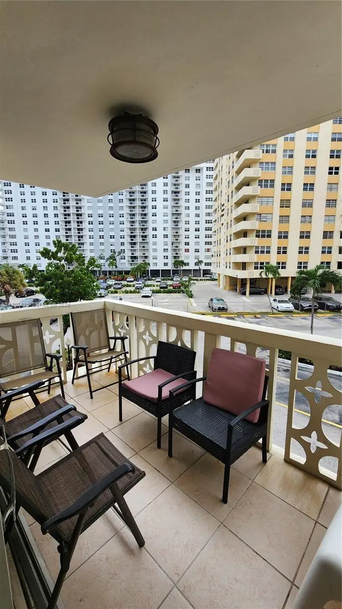 Address Withheld By Seller, Hallandale Beach, FL 33009 - #2