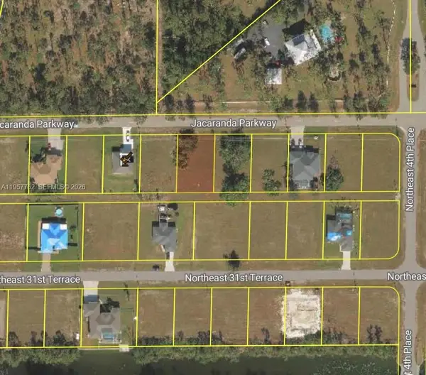 324 Jacaranda E Parkway, Cape Coral, FL 33909