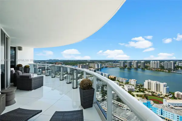 18201 Collins Avenue #5201, Sunny Isles Beach, FL 33160
