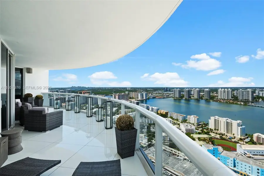 18201 Collins Avenue #5201, Sunny Isles Beach, FL 33160 - #2