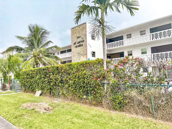 721 Atlantic Shores Boulevard #212, Hallandale Beach, FL 33009