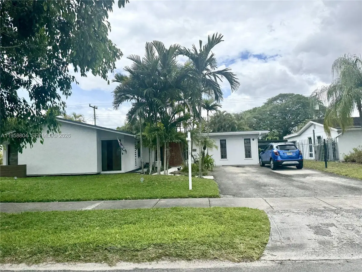 3860 SW 121st Avenue, Miami, FL 33175 - #1