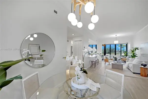 7460 La Paz Boulevard #202, Boca Raton, FL 33433