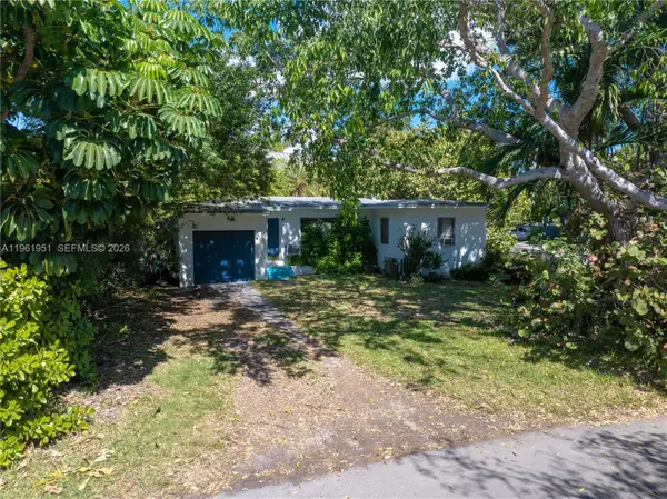 301 Redwood Lane, Key Biscayne, FL 33149