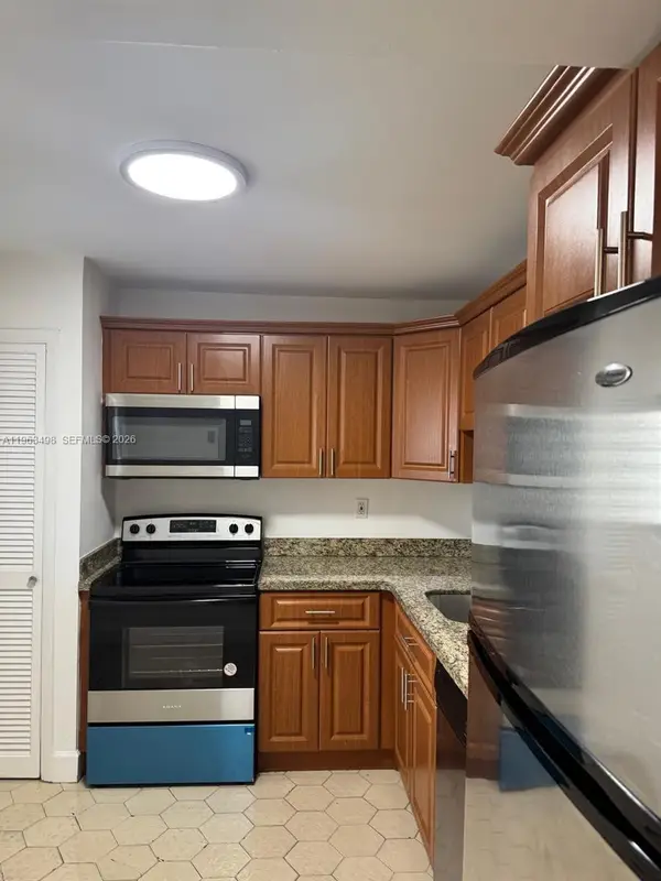 1401 NE 191st Street #D108, Miami, FL 33179