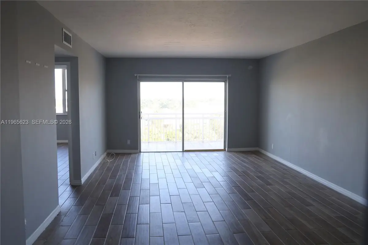 Address Withheld By Seller, Hollywood, FL 33021 - #1
