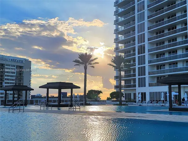 1800 S Ocean Drive #2406, Hallandale Beach, FL 33009