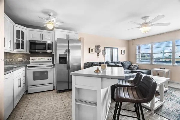 408 Southampton A 408 #408, West Palm Beach, FL 33417