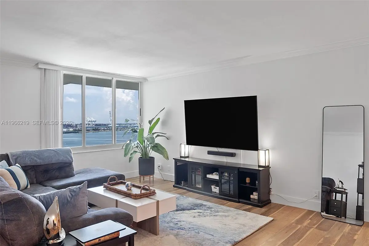 1200 W Ave Ph31 #PH31, Miami Beach, FL 33139 - #1