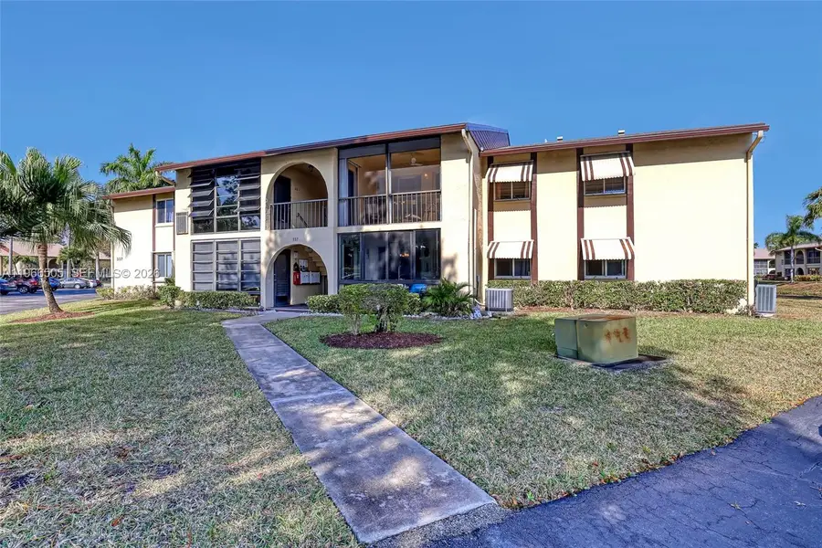 337 Pine Ridge Circle #D2, Greenacres, FL 33463 - #3