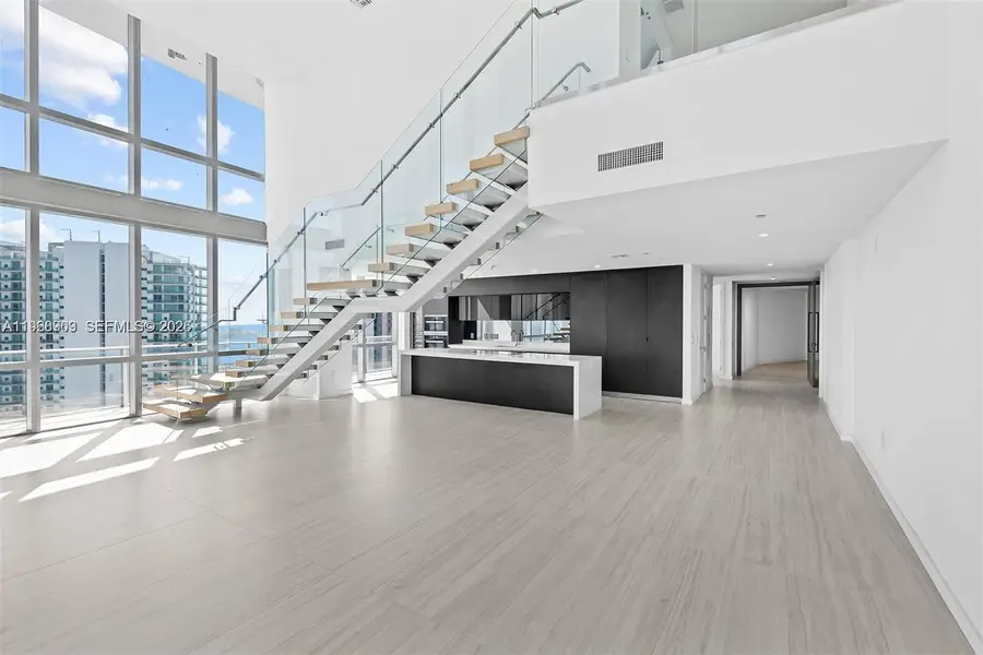 851 NE 1st Avenue #5001, Miami, FL 33132 - #2