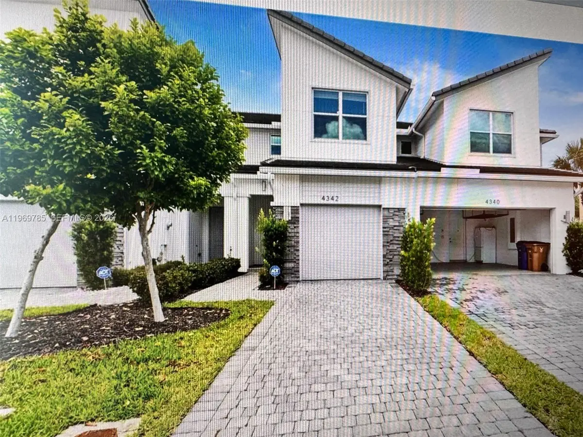 4342 Lago Drive, Pompano Beach, FL 33064 - #1