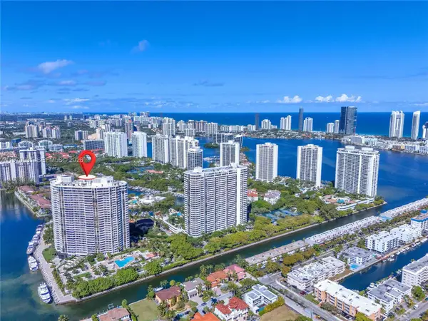 1000 E Island Boulevard #1004, Aventura, FL 33160