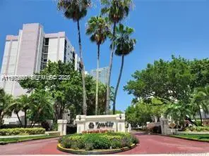 17021 N Bay Road #126, Sunny Isles Beach, FL 33160