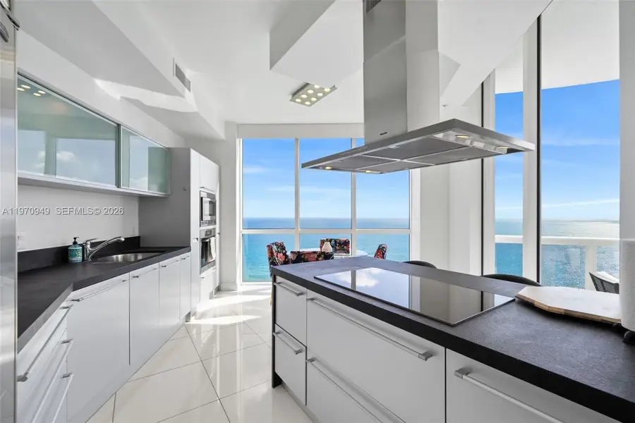 18201 Collins Avenue #4709, Sunny Isles Beach, FL 33160 - #3